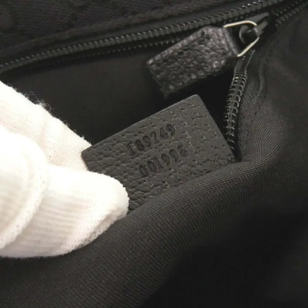 GUCCI Authentic Black Leather Shoulder Bag